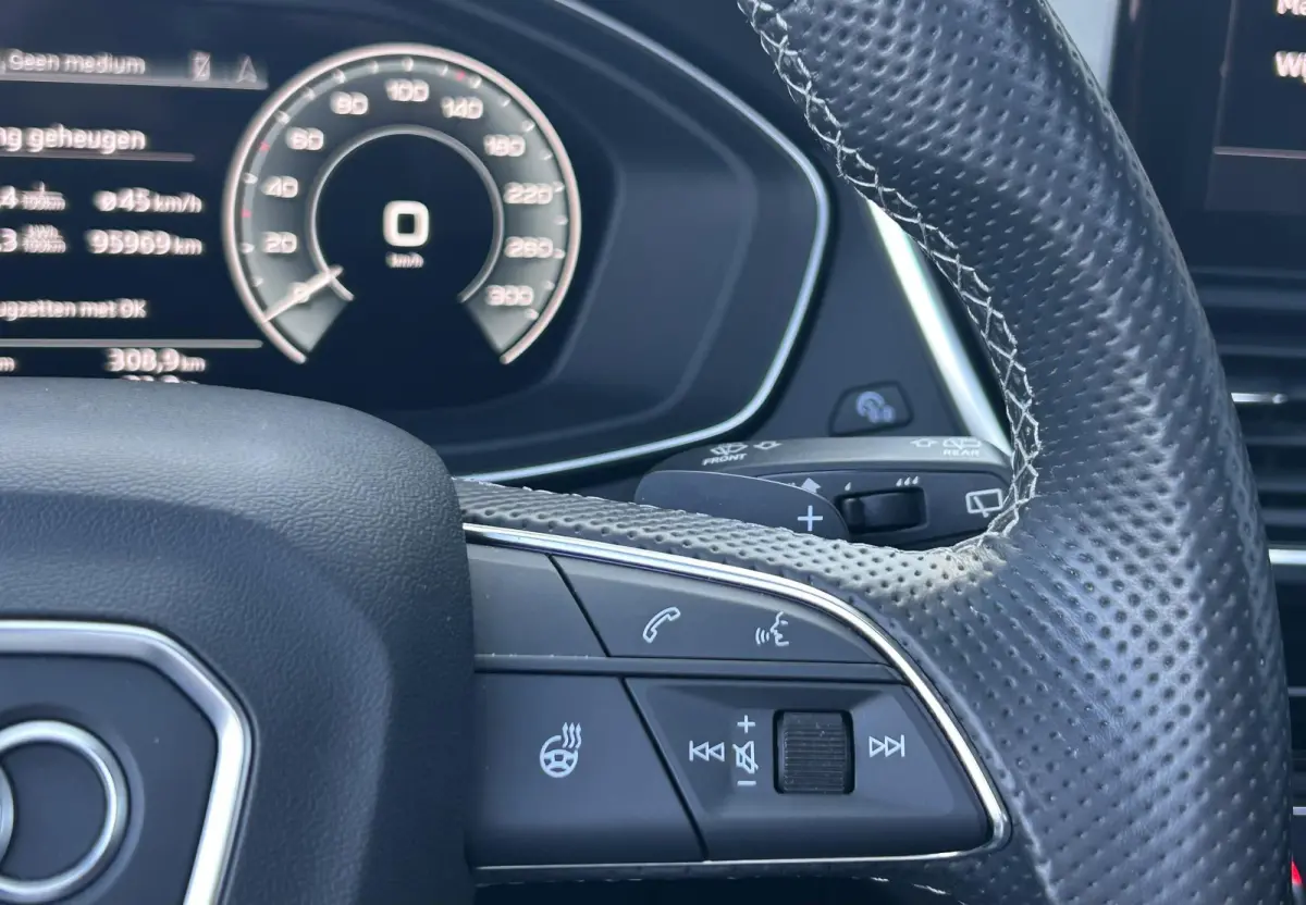 55 TFSI e S edition | ZEER NETTE STAAT | 1e Eigenaar | Volledig Dealeronderhouden | 3x S-Line | PANO | Luchtvering | Matrix |