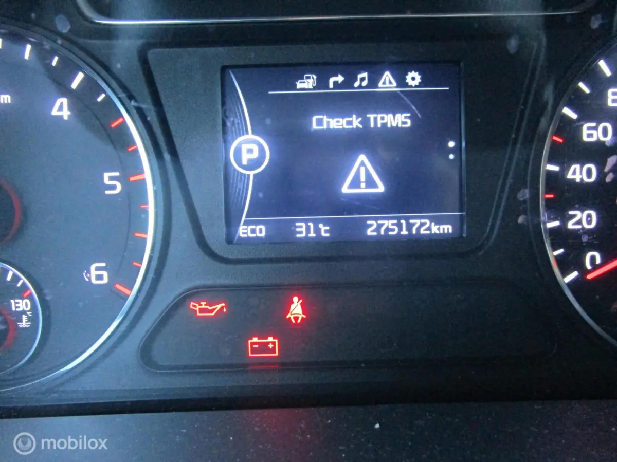 2.2 CRDI GRIJS KENTEKEN 2016 275.000KM