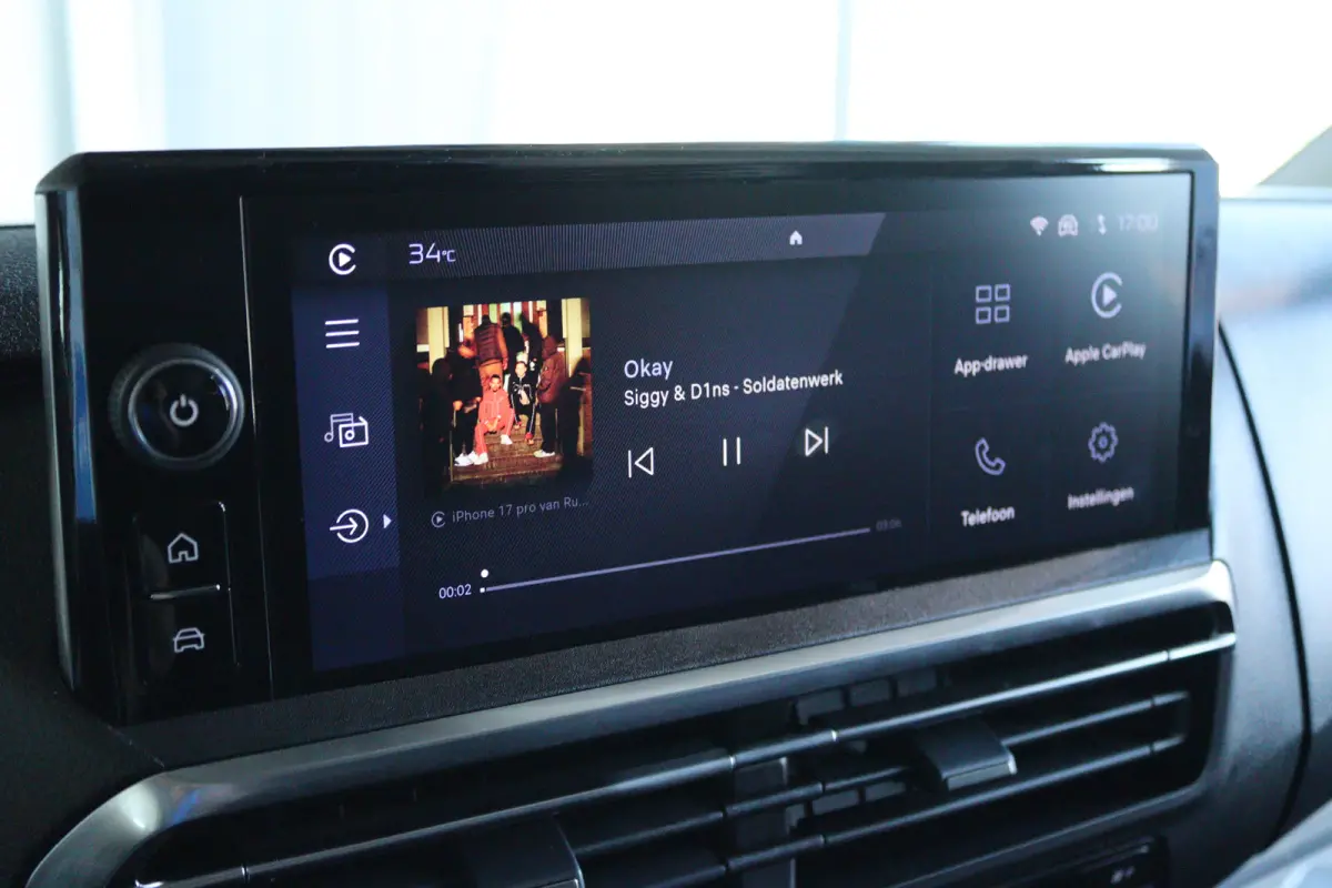 2.0 BlueHDi 145 S&S L2 | Cruise Control | Betimmering | Camera | Carplay | Climate | Keyless | Dodehoekbewaking | Stuurverwarming | LMV
