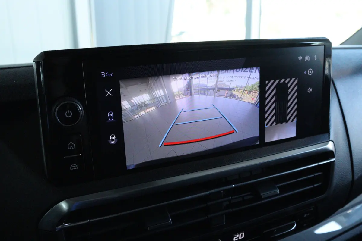 2.0 BlueHDi 145 S&S L2 | Cruise Control | Betimmering | Camera | Carplay | Climate | Keyless | Dodehoekbewaking | Stuurverwarming | LMV