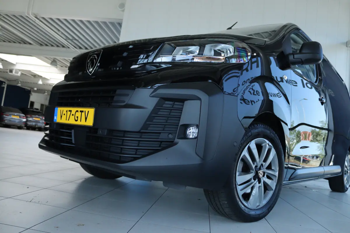 2.0 BlueHDi 145 S&S L2 | Cruise Control | Betimmering | Camera | Carplay | Climate | Keyless | Dodehoekbewaking | Stuurverwarming | LMV