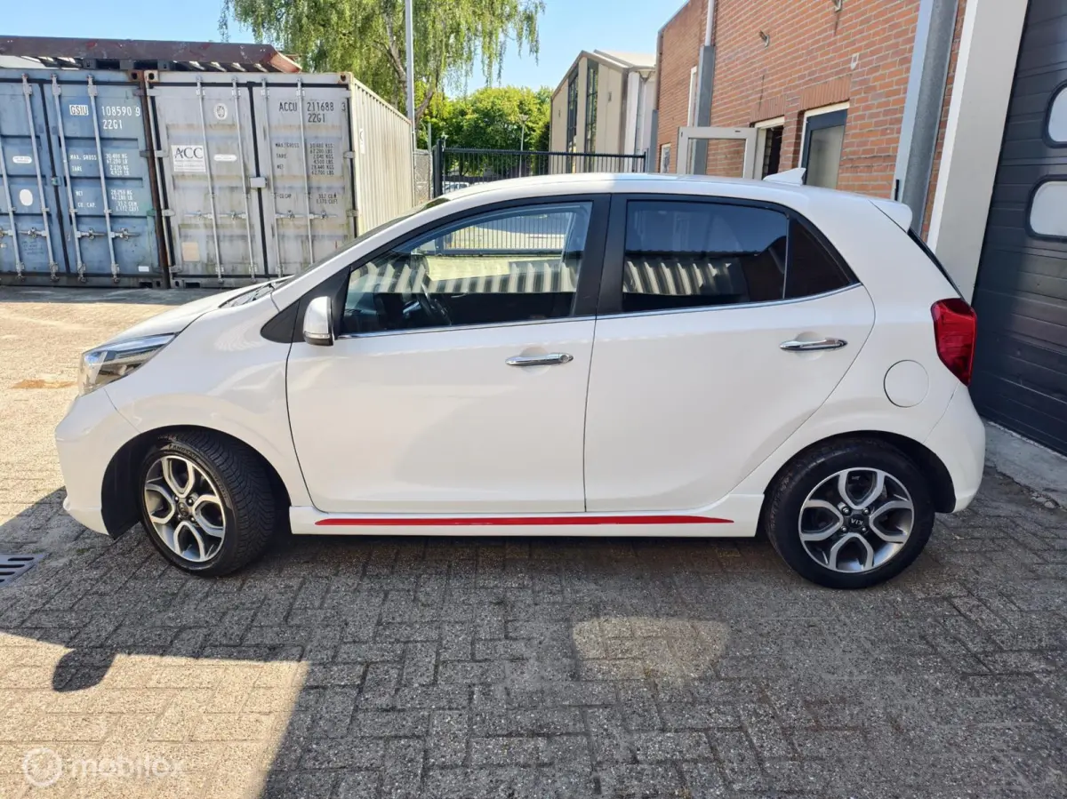 1.0 GT-Line apple CarPlay, climate, lage km