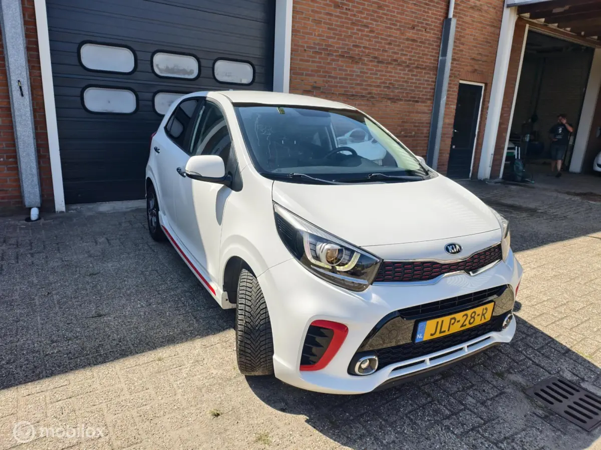 1.0 GT-Line apple CarPlay, climate, lage km