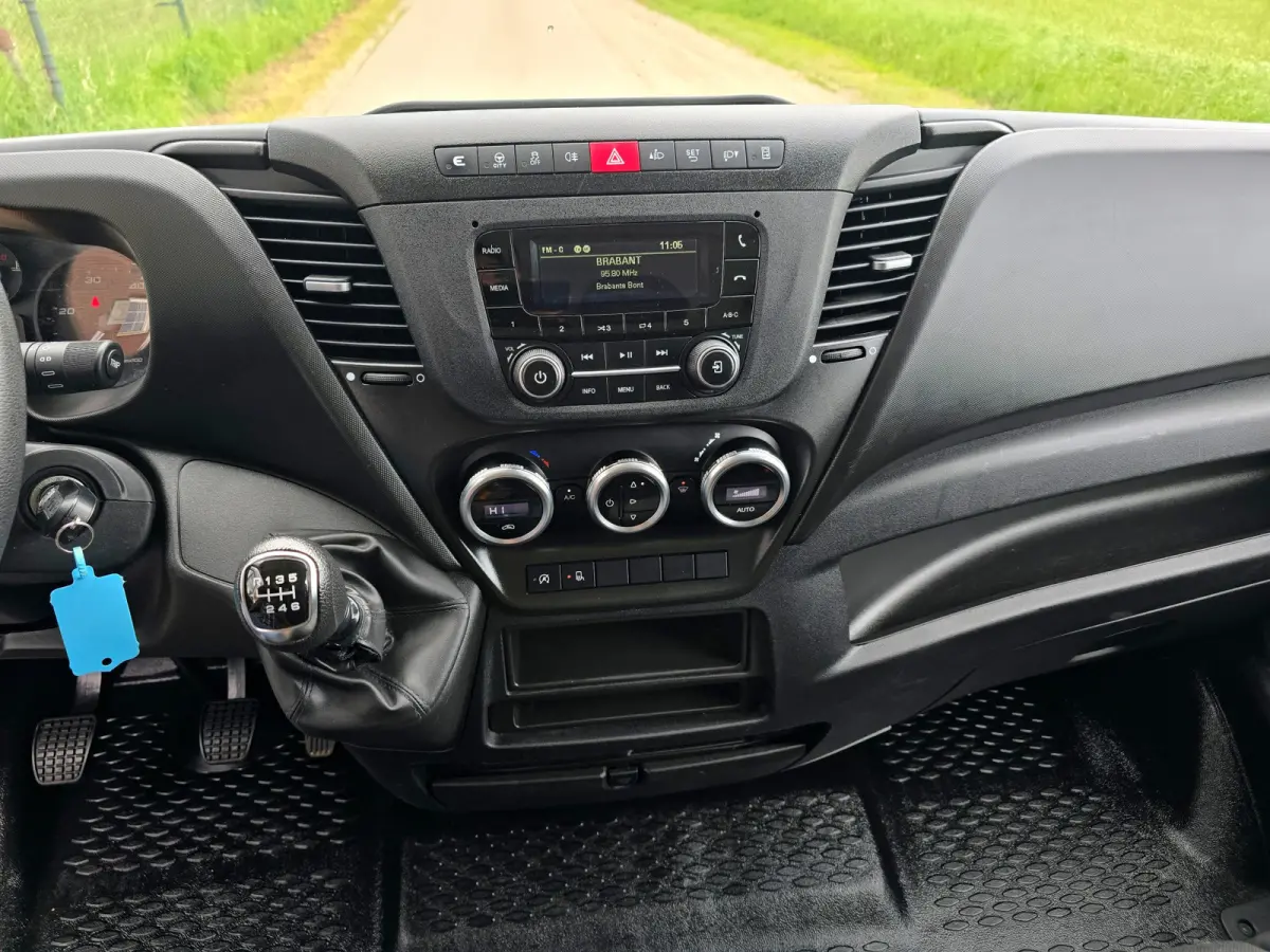 35S14V 352L H2 - Euro 6 - 140 Pk - Dubbel Lucht - Airco - Cruise Control