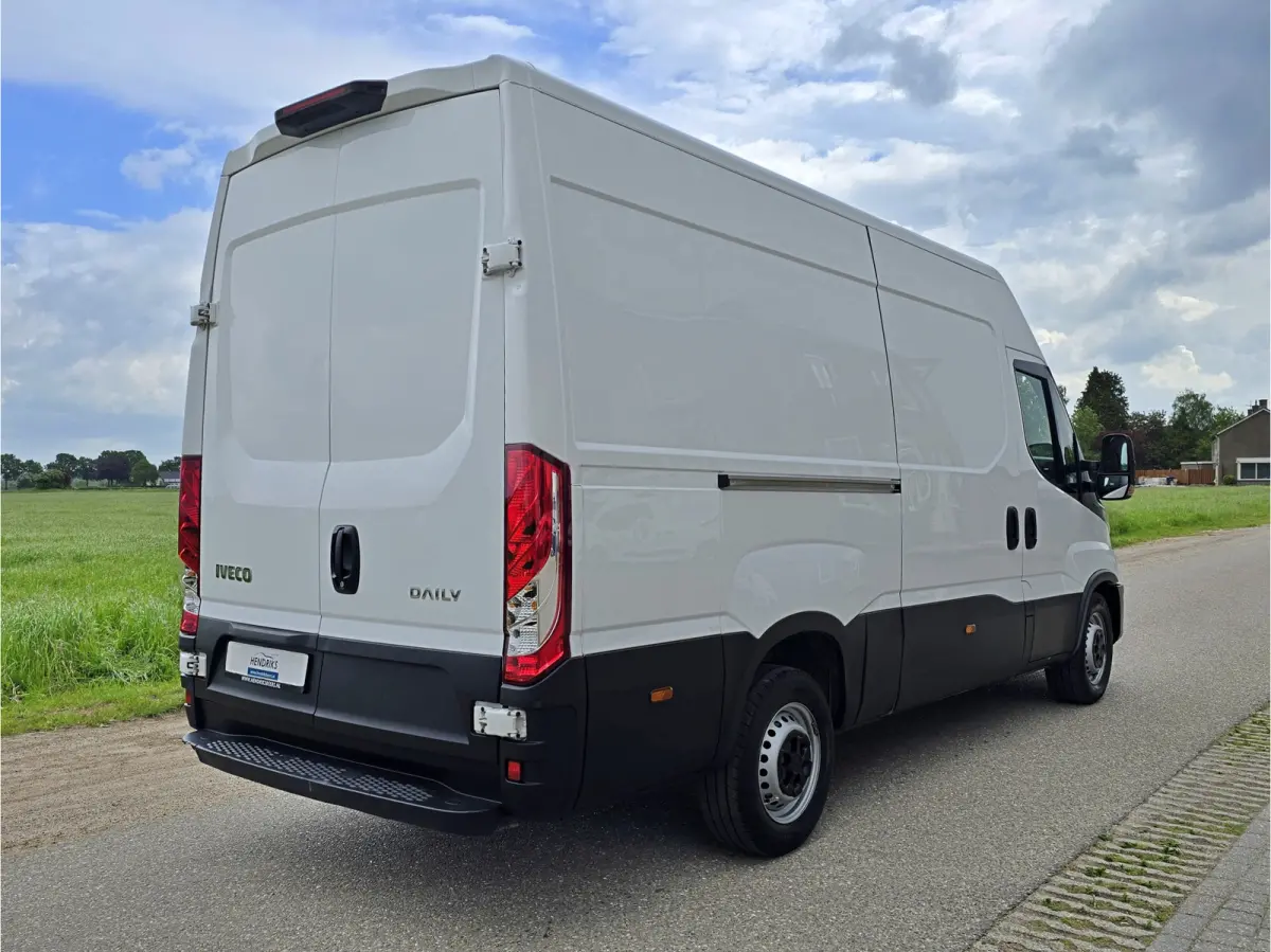 35S14V 352L H2 - Euro 6 - 140 Pk - Dubbel Lucht - Airco - Cruise Control