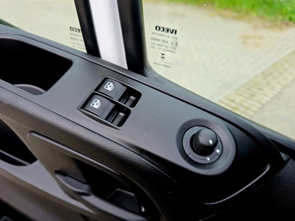 35S14V 352L H2 - Euro 6 - 140 Pk - Dubbel Lucht - Airco - Cruise Control