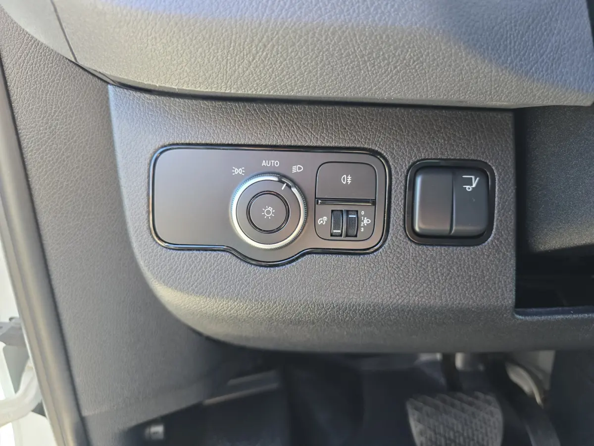 515 CDI Bakwagen + Laadklep - AUTOMAAT - Euro 6 - 150 Pk - Airco - Cruise Control
