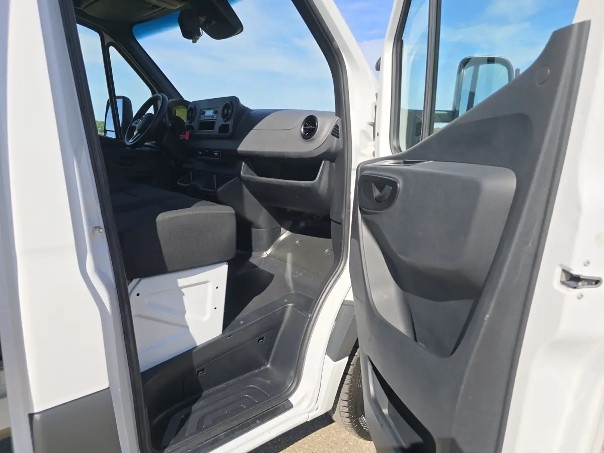 515 CDI Bakwagen + Laadklep - AUTOMAAT - Euro 6 - 150 Pk - Airco - Cruise Control