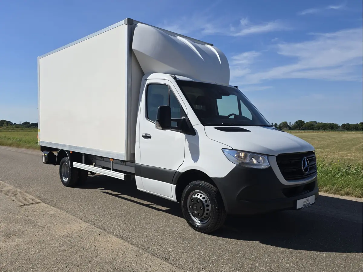 515 CDI Bakwagen + Laadklep - AUTOMAAT - Euro 6 - 150 Pk - Airco - Cruise Control