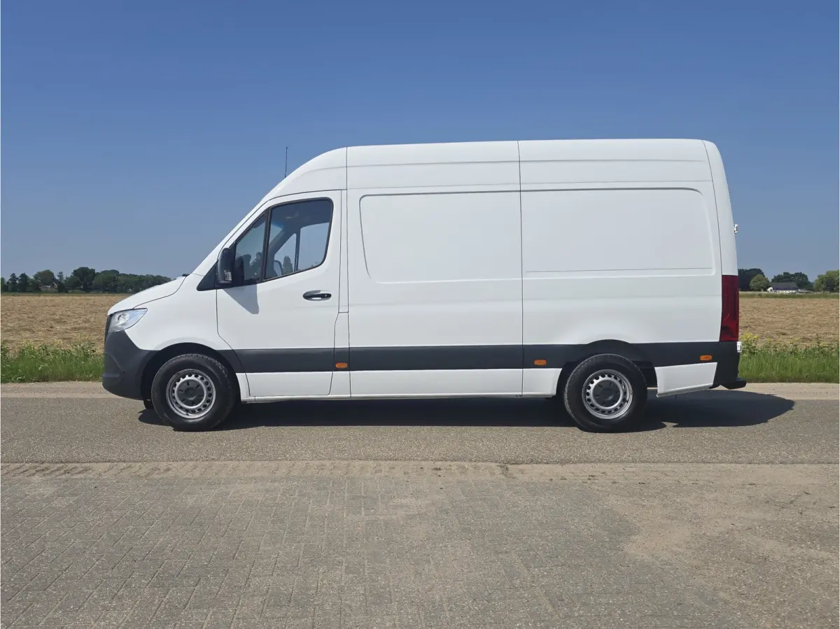 315 1.9 CDI L2H2 RWD - Euro 6 - 150 Pk - MBUX - ParkeerCamera - Airco - Cruise Control