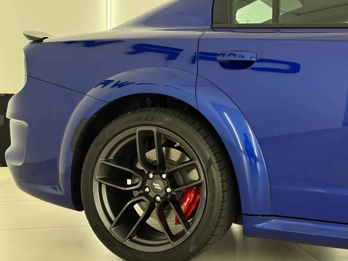 6.4 V8 392 SRT Scat Pack Widebody