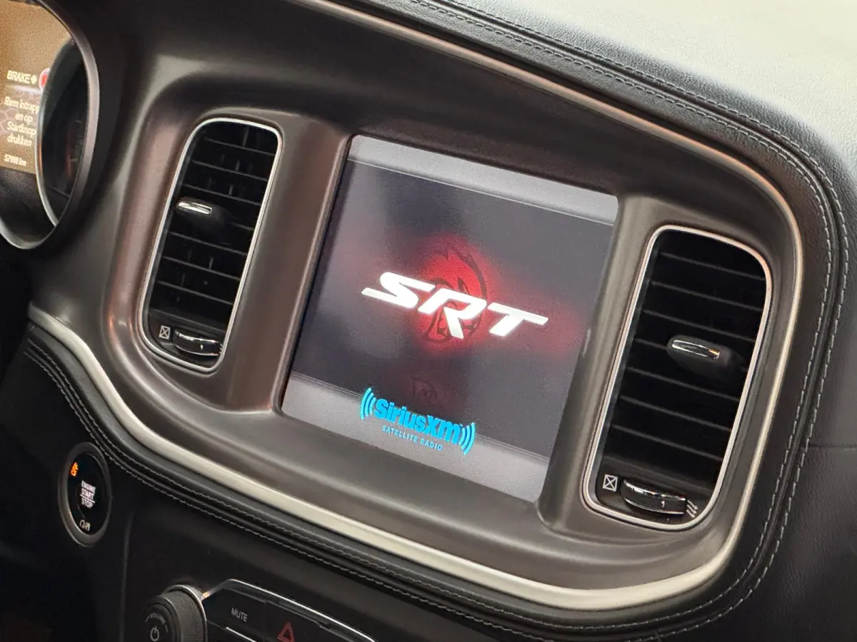 6.4 V8 392 SRT Scat Pack Widebody