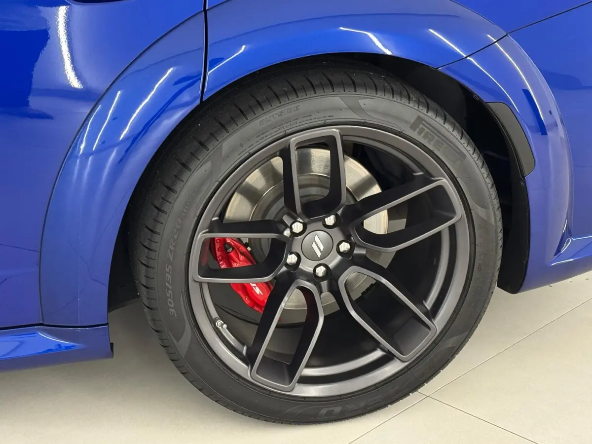 6.4 V8 392 SRT Scat Pack Widebody