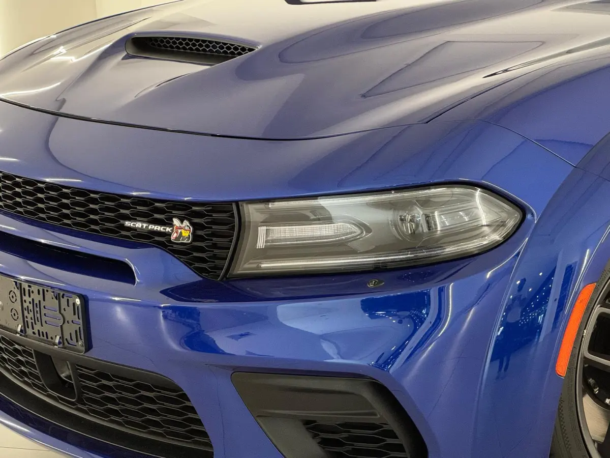 6.4 V8 392 SRT Scat Pack Widebody