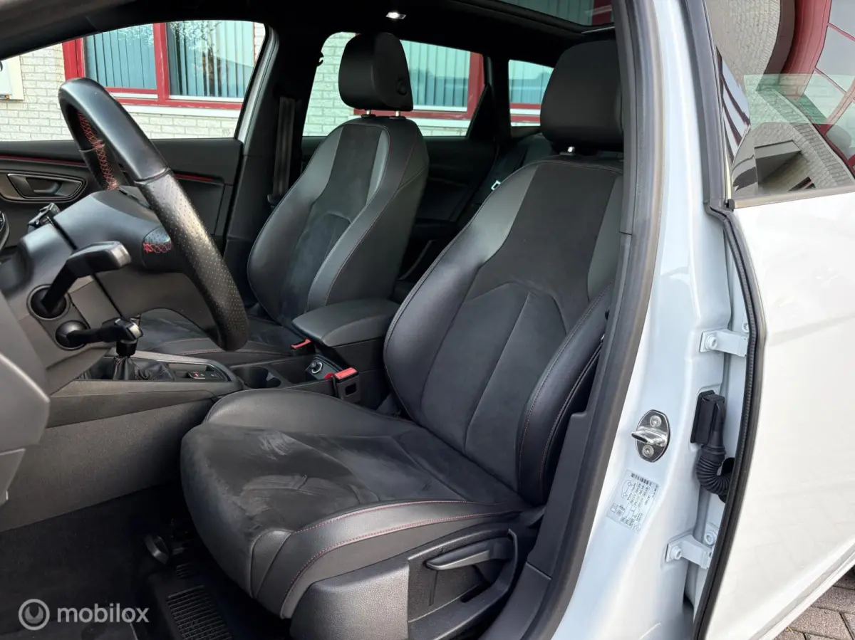 1.5 TSI FR PANODAK/NAVI/BEATS AUDIO