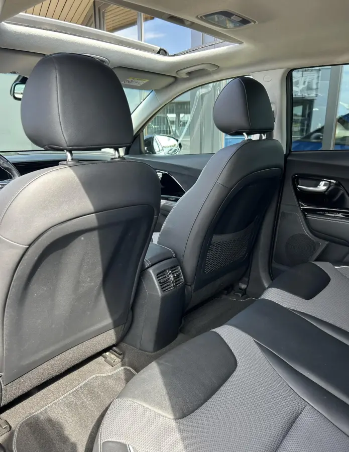 DynamicPlusLine 64 kWh | SOH 100% | 3 Fase | 1e Eigenaar! | NL AUTO | BTW AUTO (PRIJS INCLUSIEF BTW) | PANO | Achteruitrijcamera | Stoelverwarming | Stuurverwarming | 07-2026 Nieuwe Koeling 