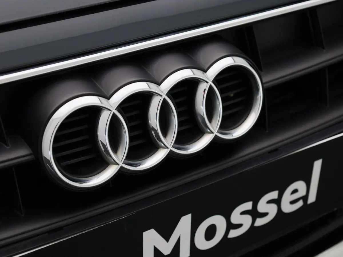 2.0 30 TDI S tronic Business Ed AUTOMAAT | LEDER | VIRTUEEL | CLIMA | CRUISE | STOELVERWARMING | ELEKTRISCHE KOFFERKLEP | LED | DAB | LMV | PDC | 12 MAANDEN BOVAG GARANTIE |