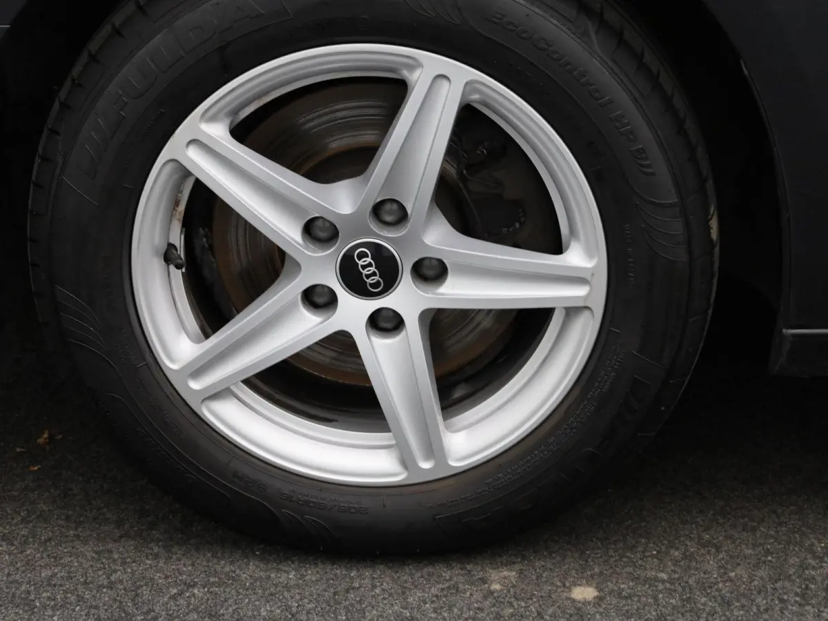 2.0 30 TDI S tronic Business Ed AUTOMAAT | LEDER | VIRTUEEL | CLIMA | CRUISE | STOELVERWARMING | ELEKTRISCHE KOFFERKLEP | LED | DAB | LMV | PDC | 12 MAANDEN BOVAG GARANTIE |