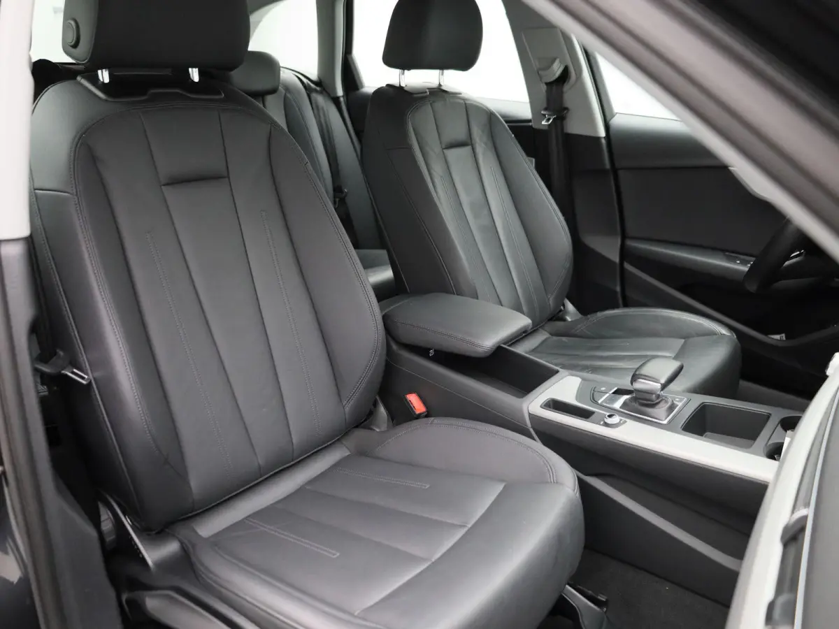 2.0 30 TDI S tronic Business Ed AUTOMAAT | LEDER | VIRTUEEL | CLIMA | CRUISE | STOELVERWARMING | ELEKTRISCHE KOFFERKLEP | LED | DAB | LMV | PDC | 12 MAANDEN BOVAG GARANTIE |