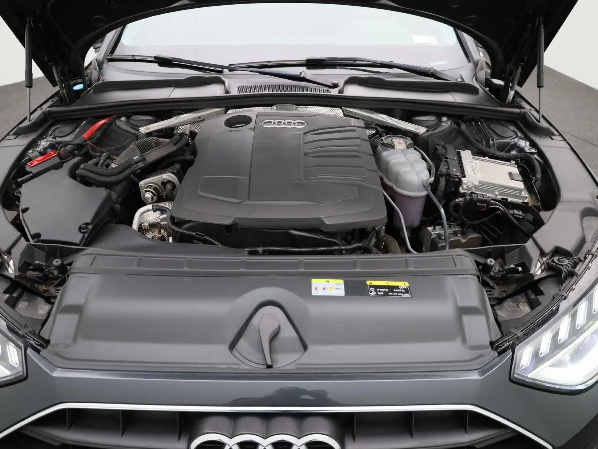 2.0 30 TDI S tronic Business Ed AUTOMAAT | LEDER | VIRTUEEL | CLIMA | CRUISE | STOELVERWARMING | ELEKTRISCHE KOFFERKLEP | LED | DAB | LMV | PDC | 12 MAANDEN BOVAG GARANTIE |