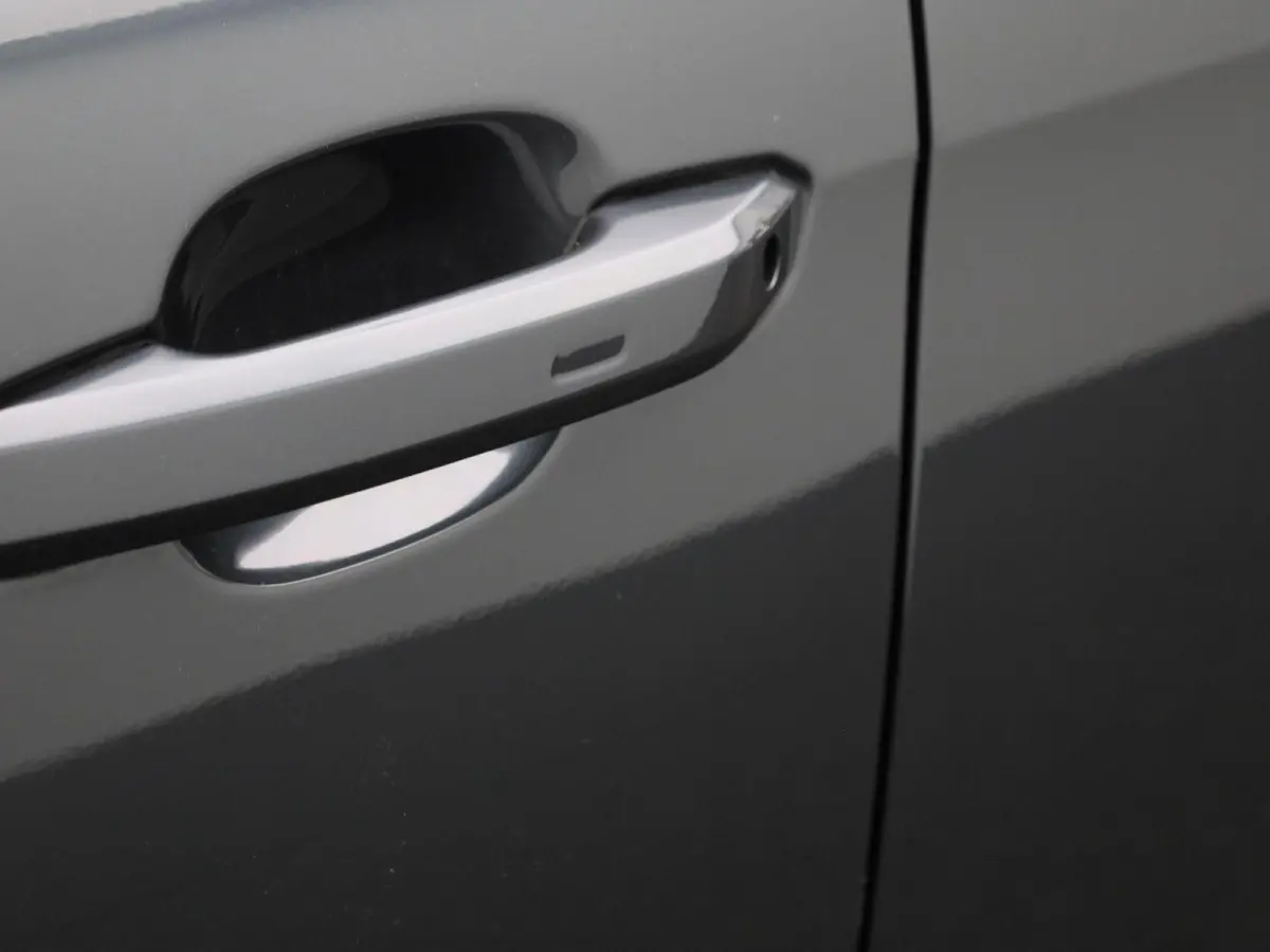 2.0 30 TDI S tronic Business Ed AUTOMAAT | LEDER | VIRTUEEL | CLIMA | CRUISE | STOELVERWARMING | ELEKTRISCHE KOFFERKLEP | LED | DAB | LMV | PDC | 12 MAANDEN BOVAG GARANTIE |