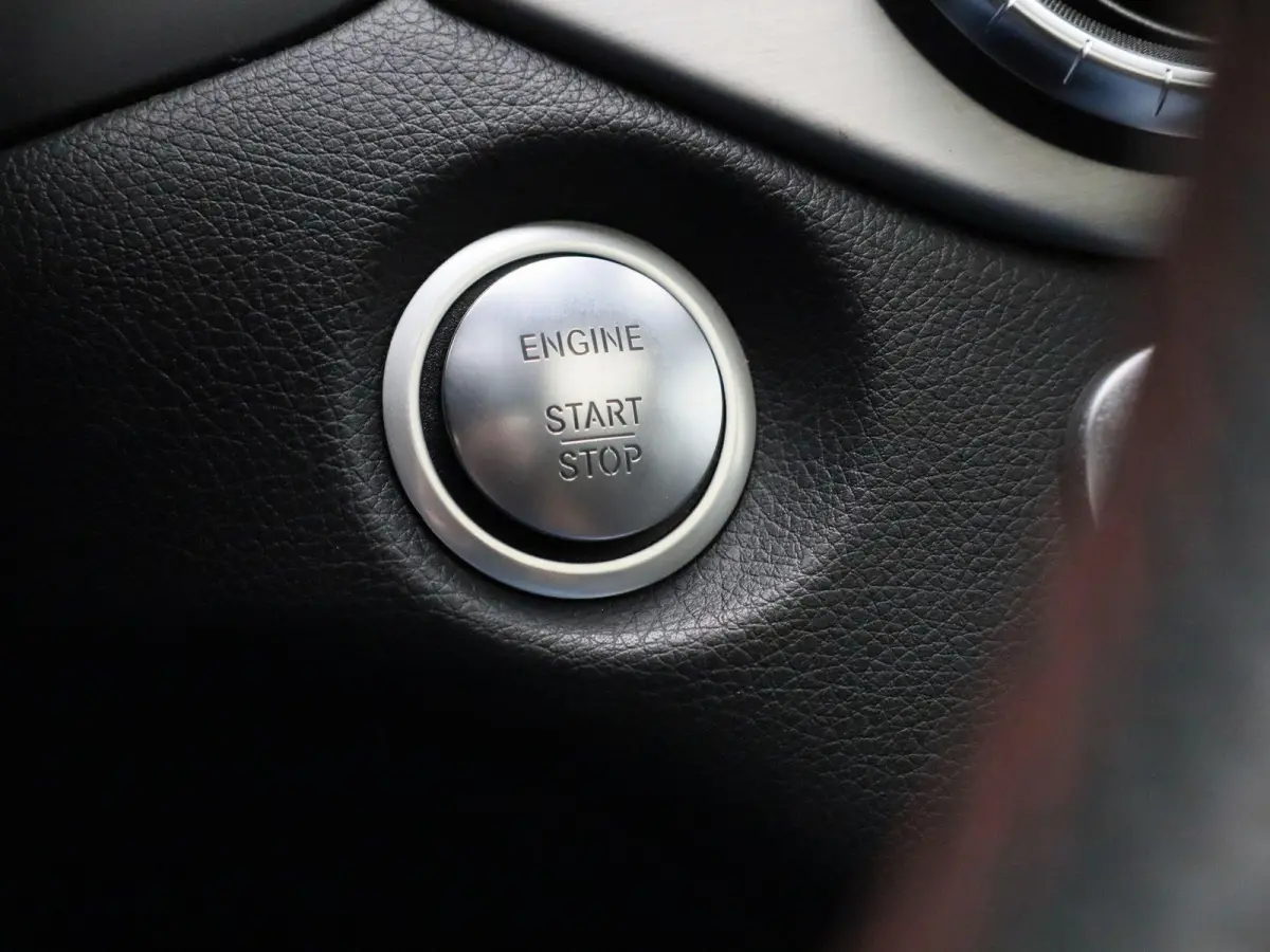 250 Sport 4MATIC Prestige AUTOMAAT | PANO | AMG | NAVIGATIE | CAMERA | CLIMA | CRUISE | LMV | LED | LEDER | PDC | 12 MAANDEN BOVAG GARANTIE |