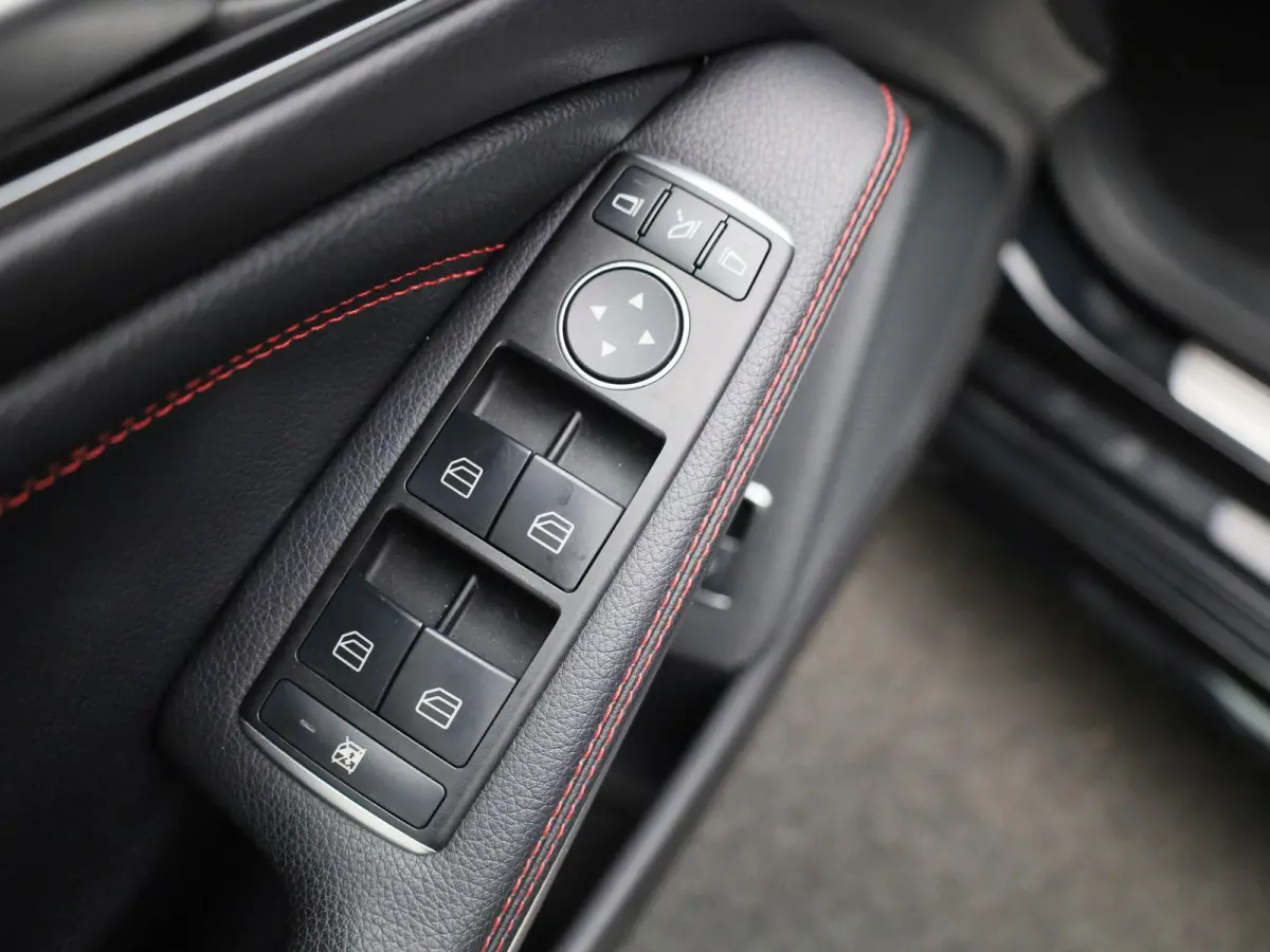 250 Sport 4MATIC Prestige AUTOMAAT | PANO | AMG | NAVIGATIE | CAMERA | CLIMA | CRUISE | LMV | LED | LEDER | PDC | 12 MAANDEN BOVAG GARANTIE |