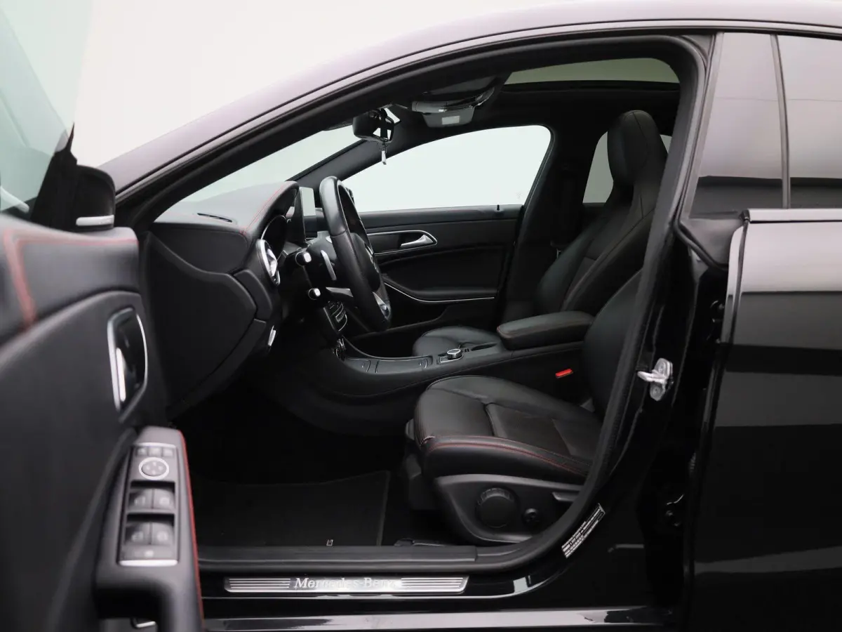 250 Sport 4MATIC Prestige AUTOMAAT | PANO | AMG | NAVIGATIE | CAMERA | CLIMA | CRUISE | LMV | LED | LEDER | PDC | 12 MAANDEN BOVAG GARANTIE |