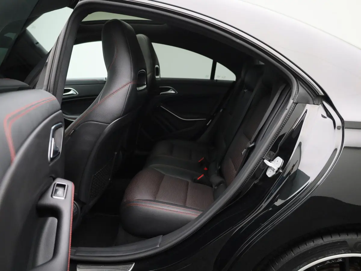 250 Sport 4MATIC Prestige AUTOMAAT | PANO | AMG | NAVIGATIE | CAMERA | CLIMA | CRUISE | LMV | LED | LEDER | PDC | 12 MAANDEN BOVAG GARANTIE |