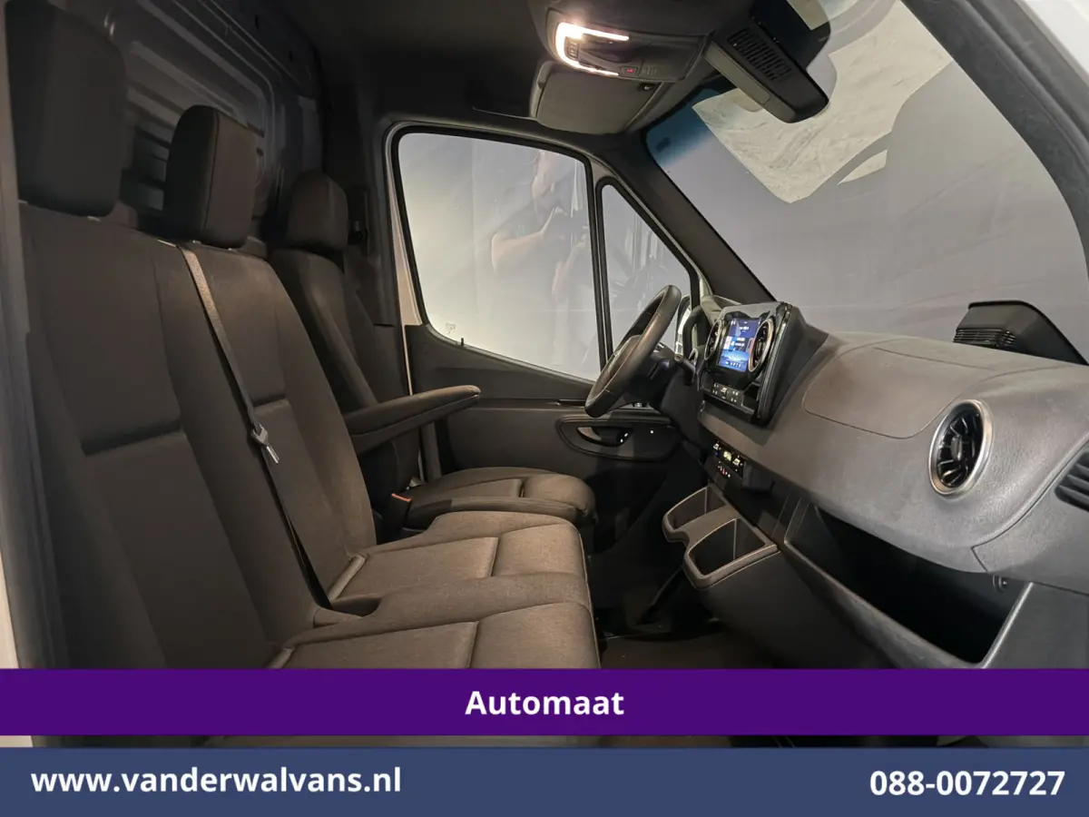 317 CDI 170pk 9G-Tronic Automaat L2H2 2025 model Euro6 Airco | Camera | Navigatie | Adaptieve Cruisecontrol | LED Chauffeursstoel, Stoelverwarming, Parkeersensoren, Bjrijdersbank