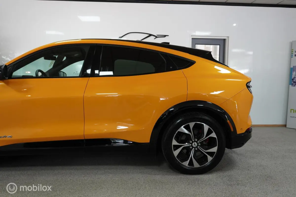 Premium AWD 75 kWh
