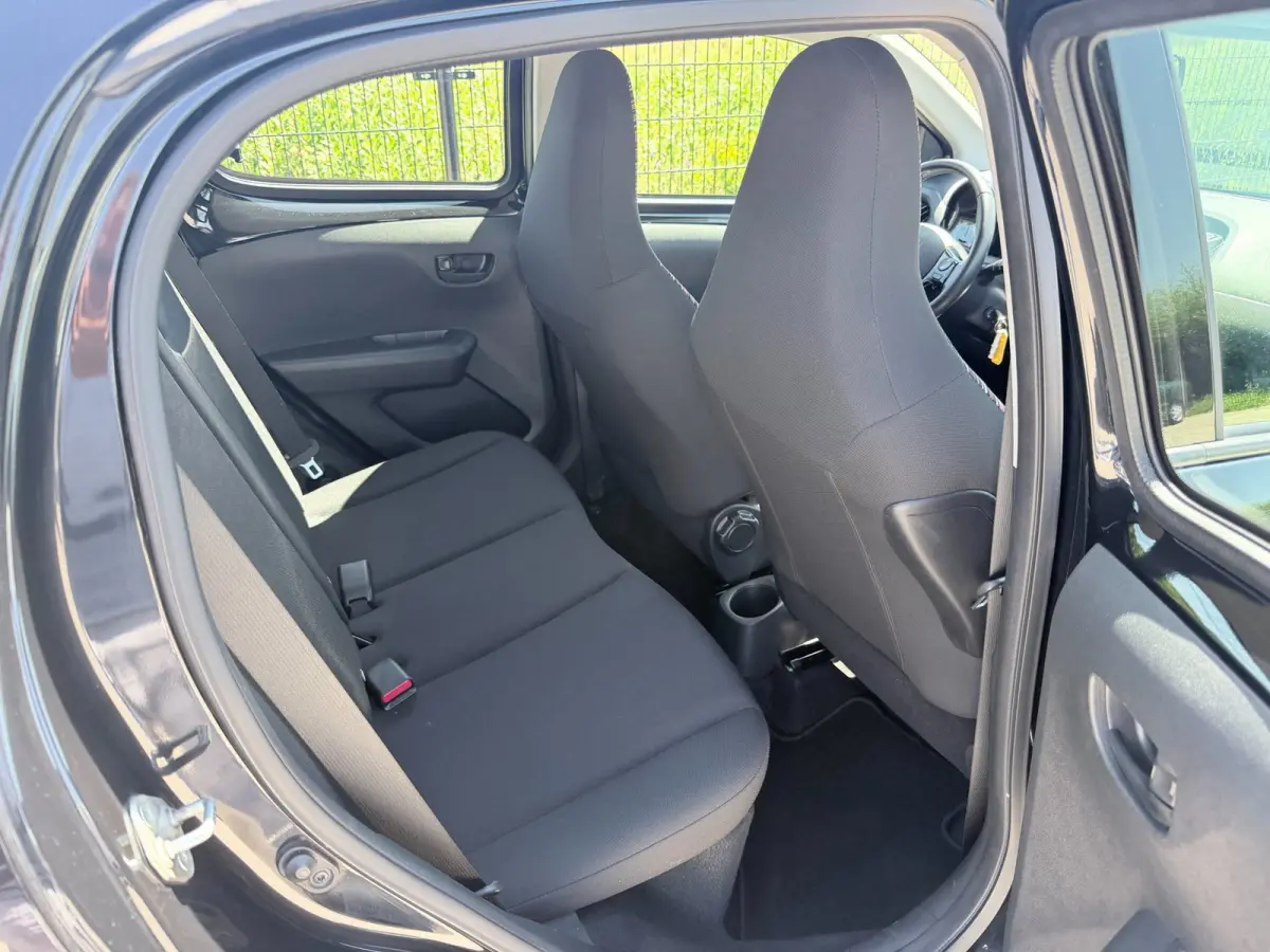 1.0 VTi Feel| Airco | Bluetooth | 5 deuren