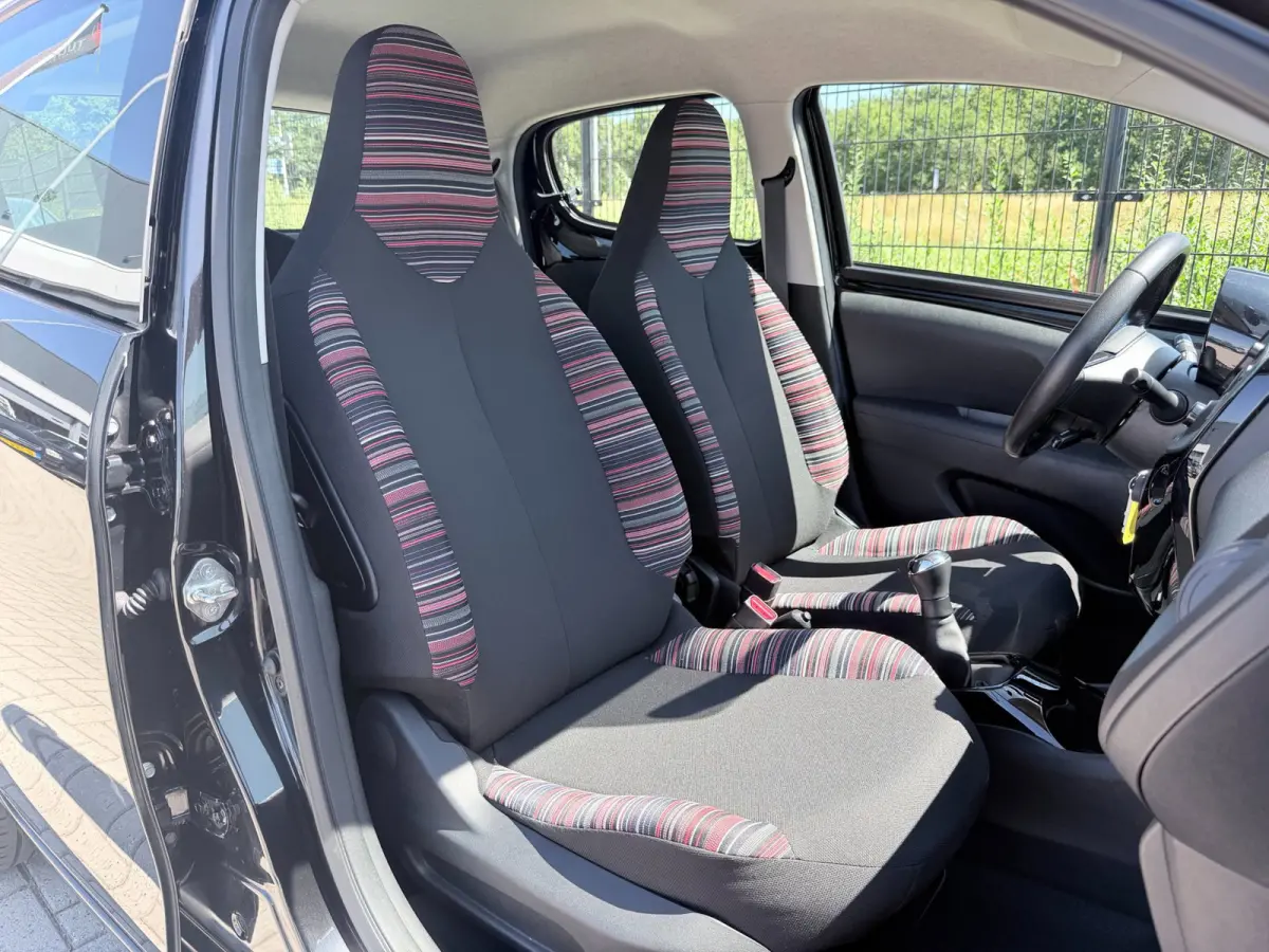 1.0 VTi Feel| Airco | Bluetooth | 5 deuren
