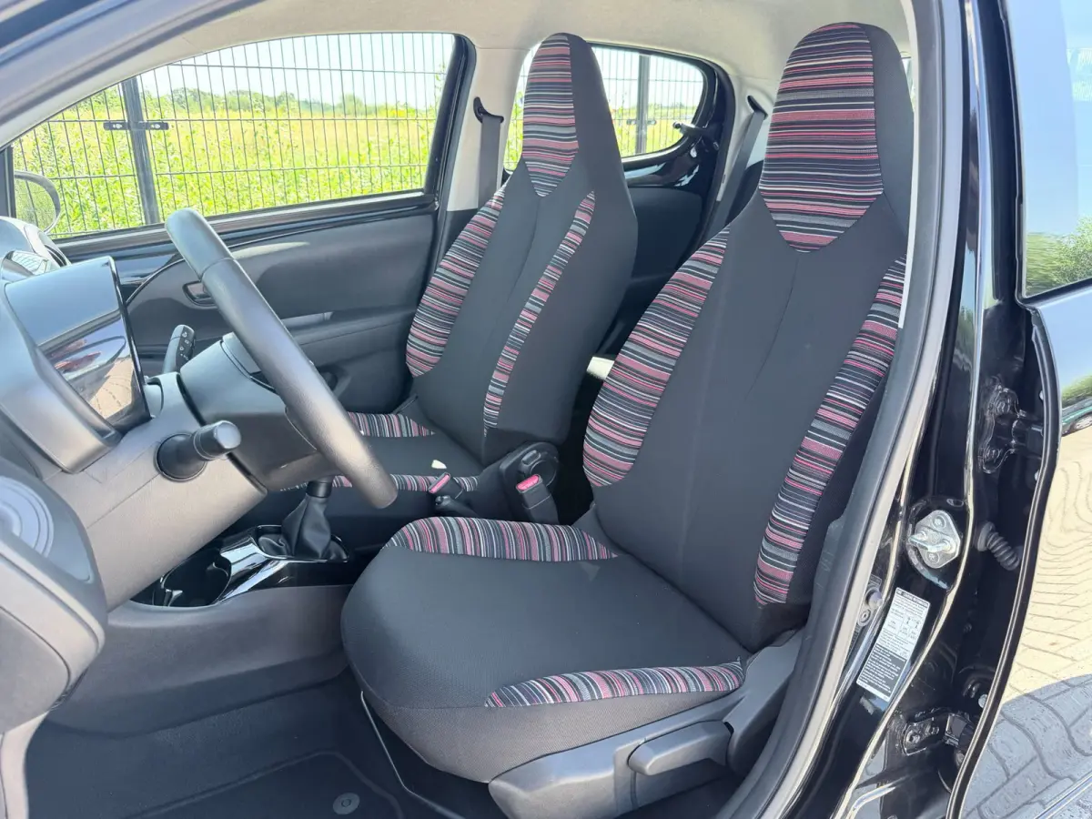 1.0 VTi Feel| Airco | Bluetooth | 5 deuren