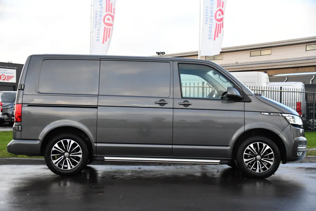 2.0 TDI L1H1 Bulli Virtual, Adaptieve Cruise, Carplay, 150PK, Sensoren, NAVI, LED, UNIEK!