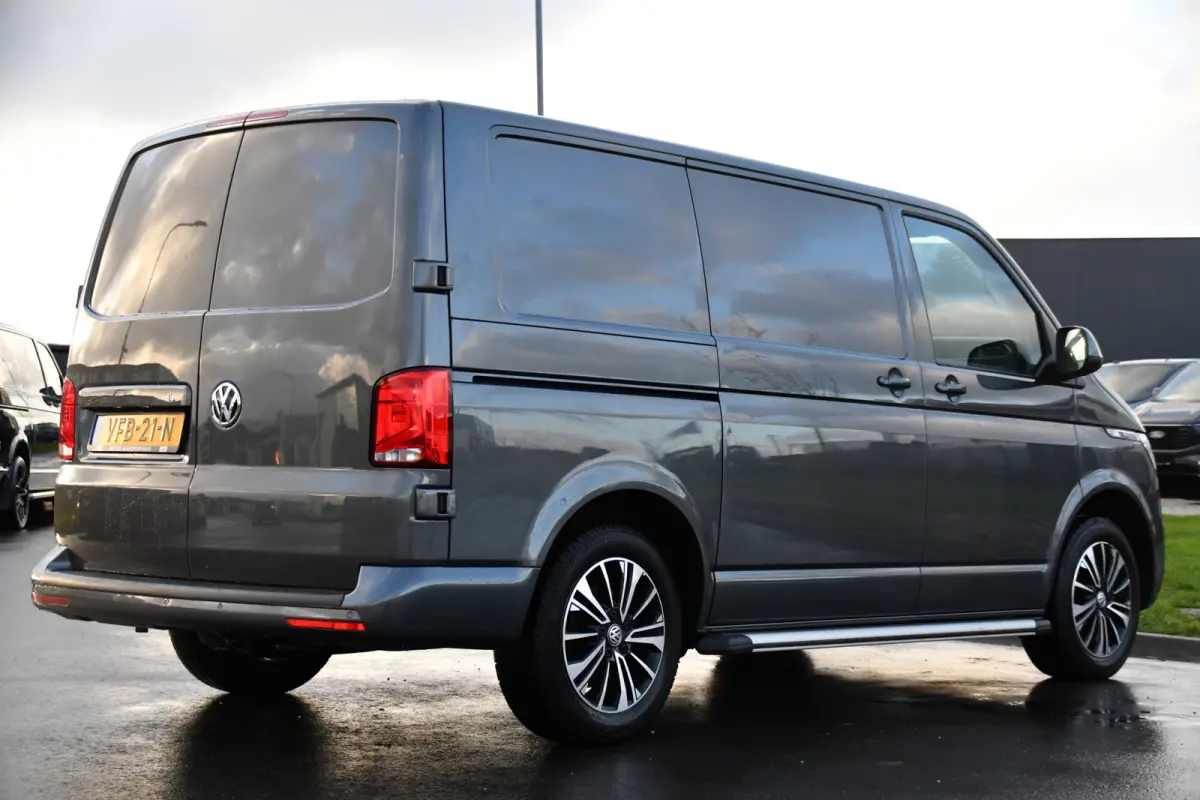 2.0 TDI L1H1 Bulli Virtual, Adaptieve Cruise, Carplay, 150PK, Sensoren, NAVI, LED, UNIEK!