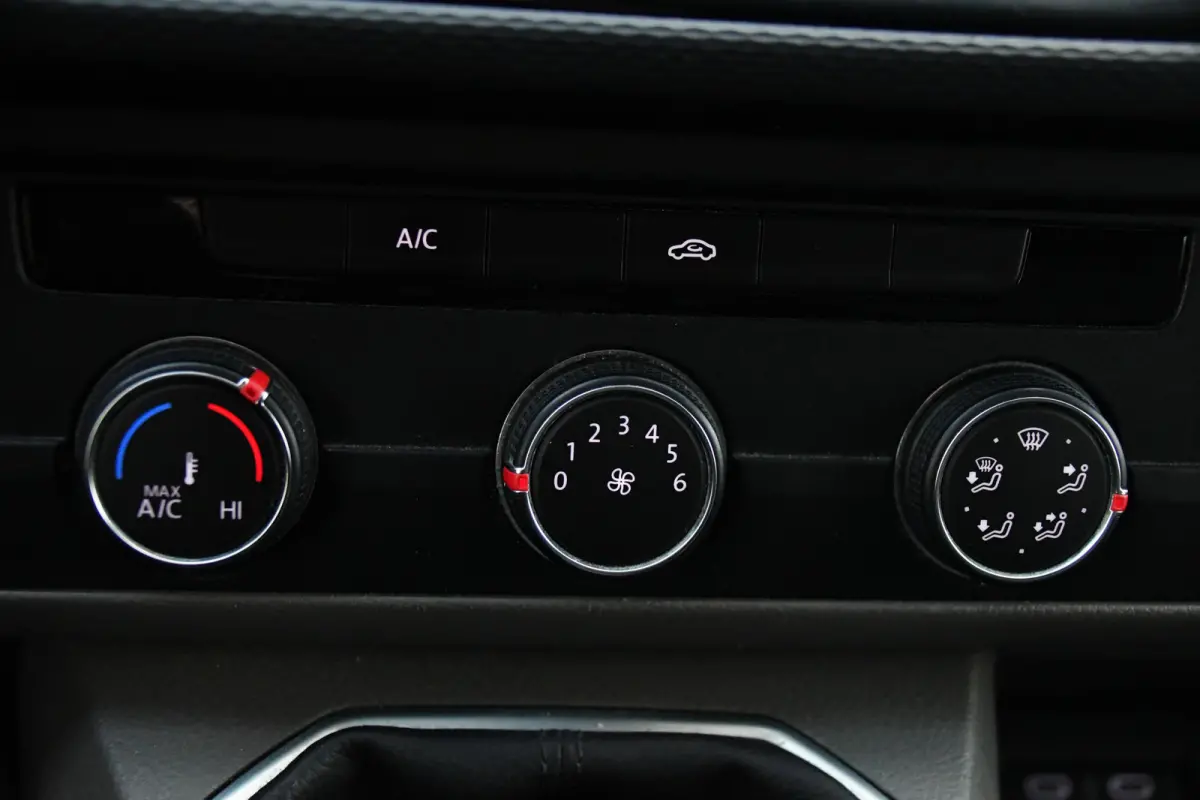 2.0 TDI L1H1 Bulli Virtual, Adaptieve Cruise, Carplay, 150PK, Sensoren, NAVI, LED, UNIEK!