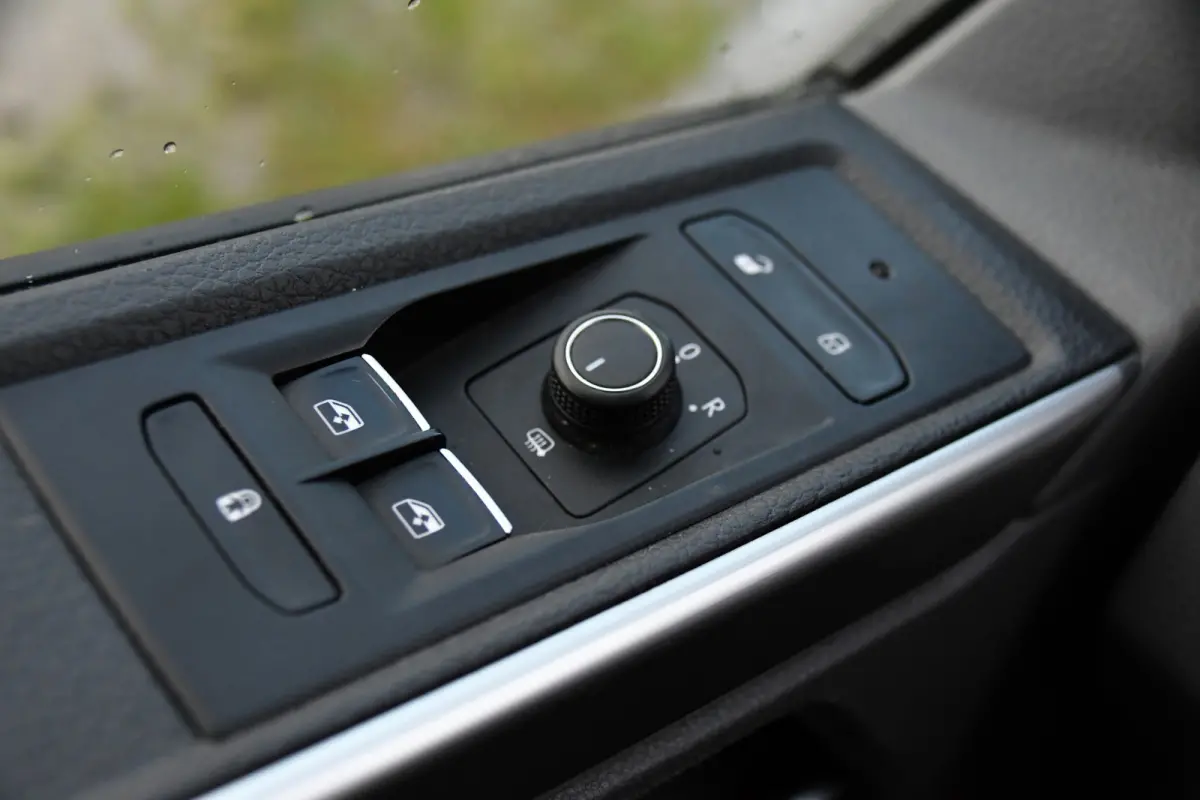 2.0 TDI L1H1 Bulli Virtual, Adaptieve Cruise, Carplay, 150PK, Sensoren, NAVI, LED, UNIEK!