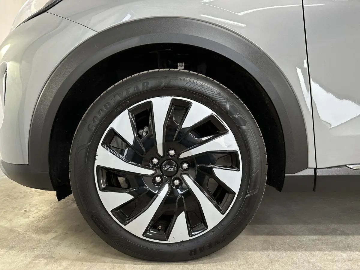 1.0 EcoBoost Titanium | Comfort- Winter pack |