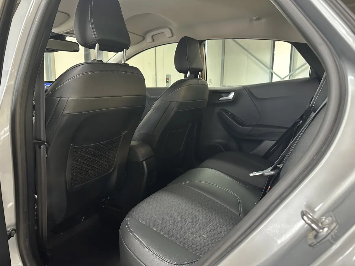 1.0 EcoBoost Titanium | Comfort- Winter pack |