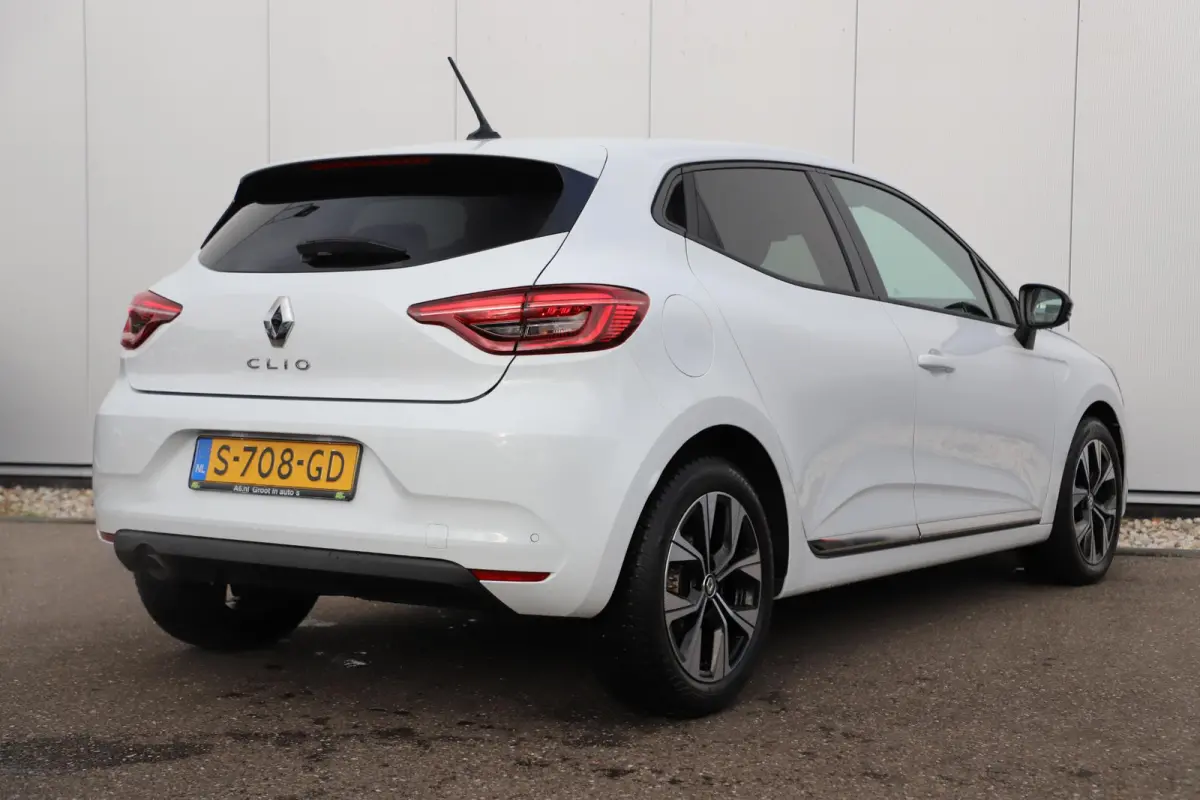 1.0 TCe 90 Evolution 6-bak 16 inch LMV Carplay Android Navigatie Camera Rijstrooksensor Airco Cruise Control