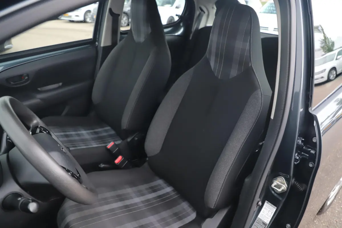 1.0 e-VTi Active NAP! Airco Radio Bluetooth Elektrische Ramen