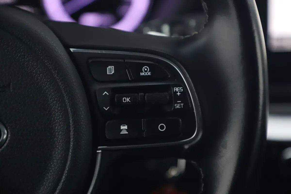 1.6 GDi Hybrid DynamicLine 140PK Automaat Half Leder Navigatie Camera Adaptive Cruise Clima Carplay Android