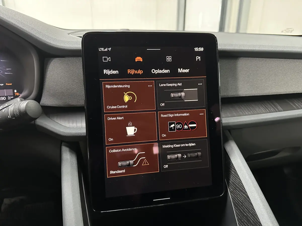 Standard Range Single Motor 63kWh