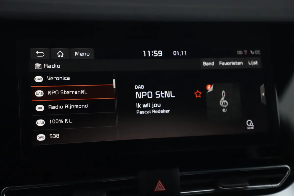 1.6 GDi Hybrid DynamicLine 140PK Automaat Half Leder Navigatie Camera Clima Adaptive Cruise Lane Assist