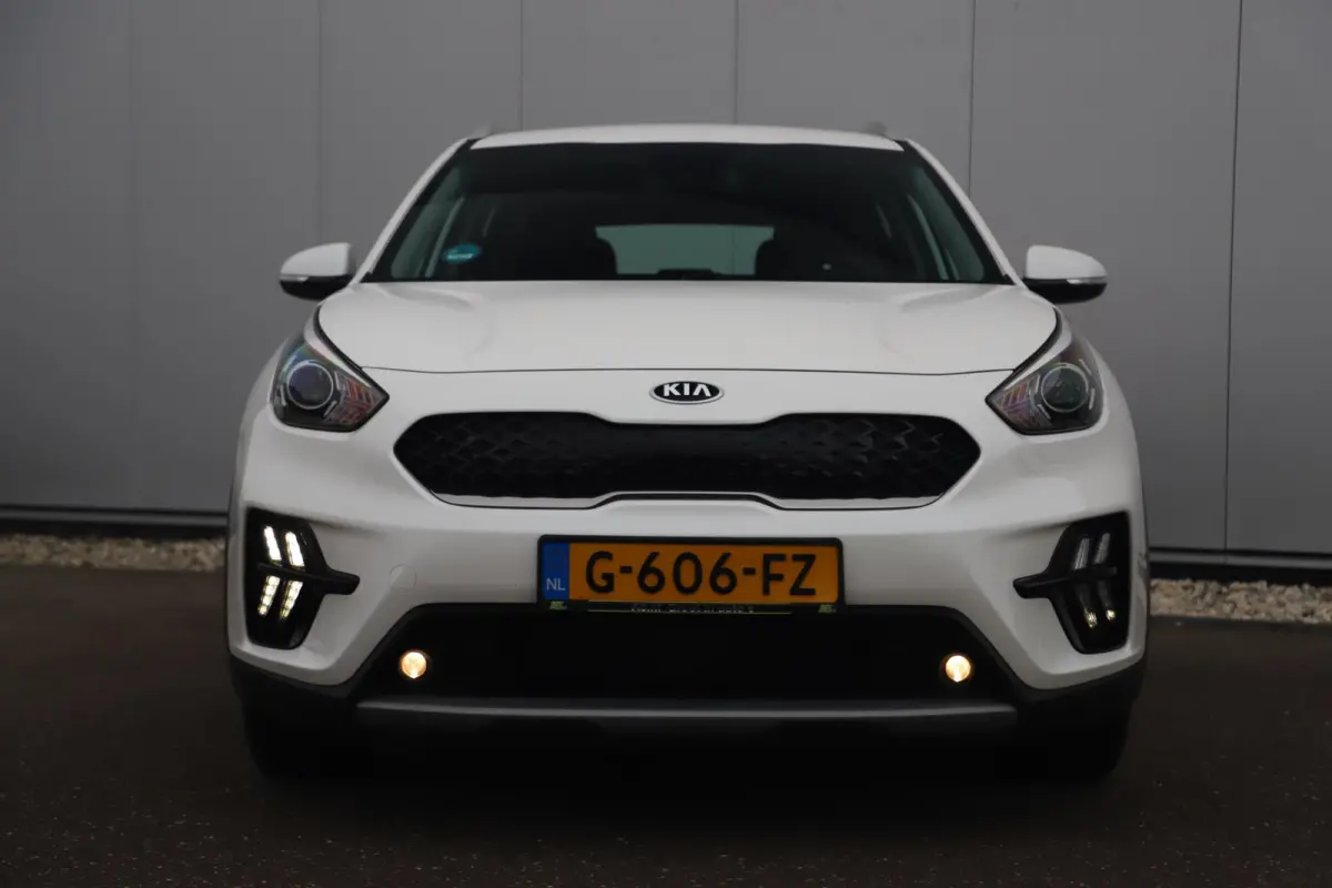 1.6 GDi Hybrid DynamicLine 140PK Automaat Half Leder Navigatie Camera Clima Adaptive Cruise Lane Assist