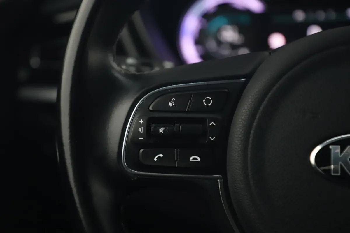 1.6 GDi Hybrid DynamicLine 140PK Automaat Half Leder Navigatie Camera Clima Adaptive Cruise Lane Assist