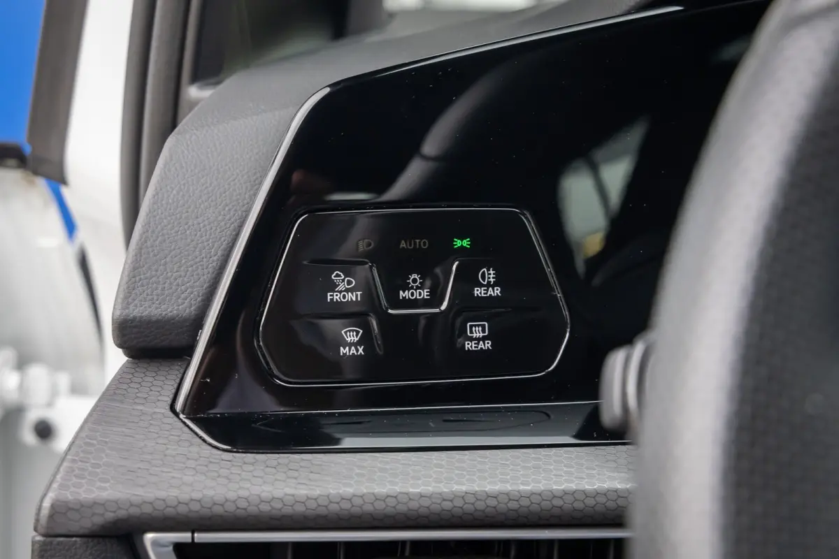 1.4 eHybrid GTE PHEV 245PK | Stoel+stuur verwarming | Cruise adaptief | Apple Carplay/Android Auto | 18'' | Digitaal dashboard | Keyless | Apple Carplay/Android Auto|telefoonintegratie premi