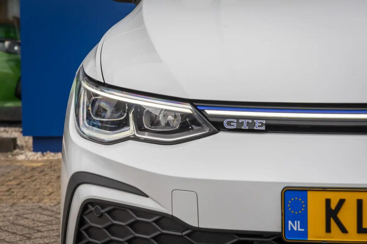 1.4 eHybrid GTE PHEV 245PK | Stoel+stuur verwarming | Cruise adaptief | Apple Carplay/Android Auto | 18'' | Digitaal dashboard | Keyless | Apple Carplay/Android Auto|telefoonintegratie premi