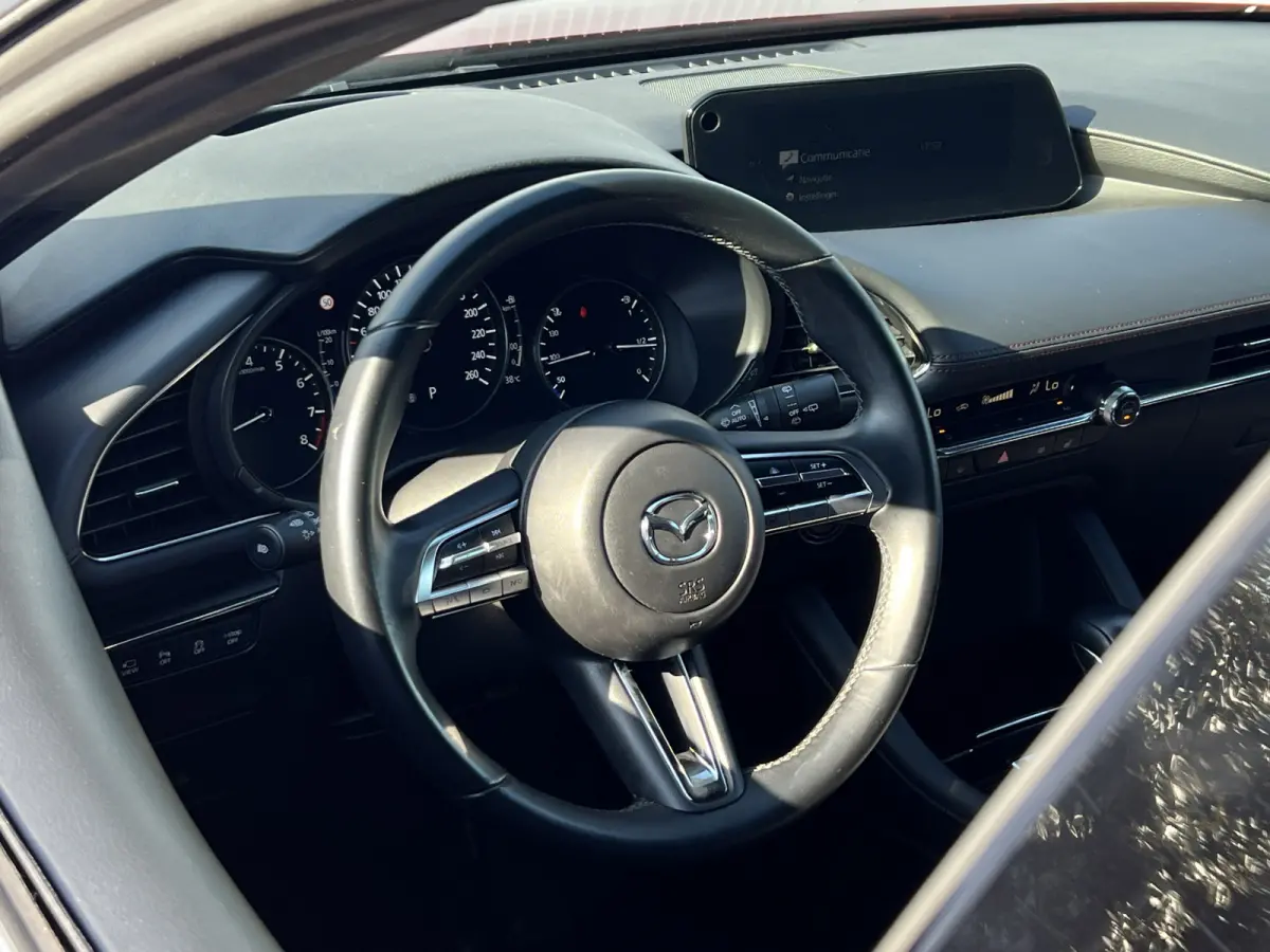 2.0 e-SkyActiv-X M Hybrid 186 Luxury | Bose Audio | ACC | 360 Camera | LED